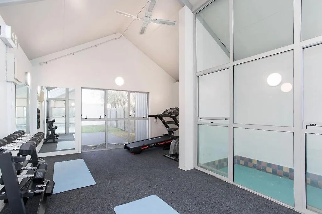 Handy Cbd Covered Free Parking Gym 2 Bdrm Крайстчёрч Апартаменты